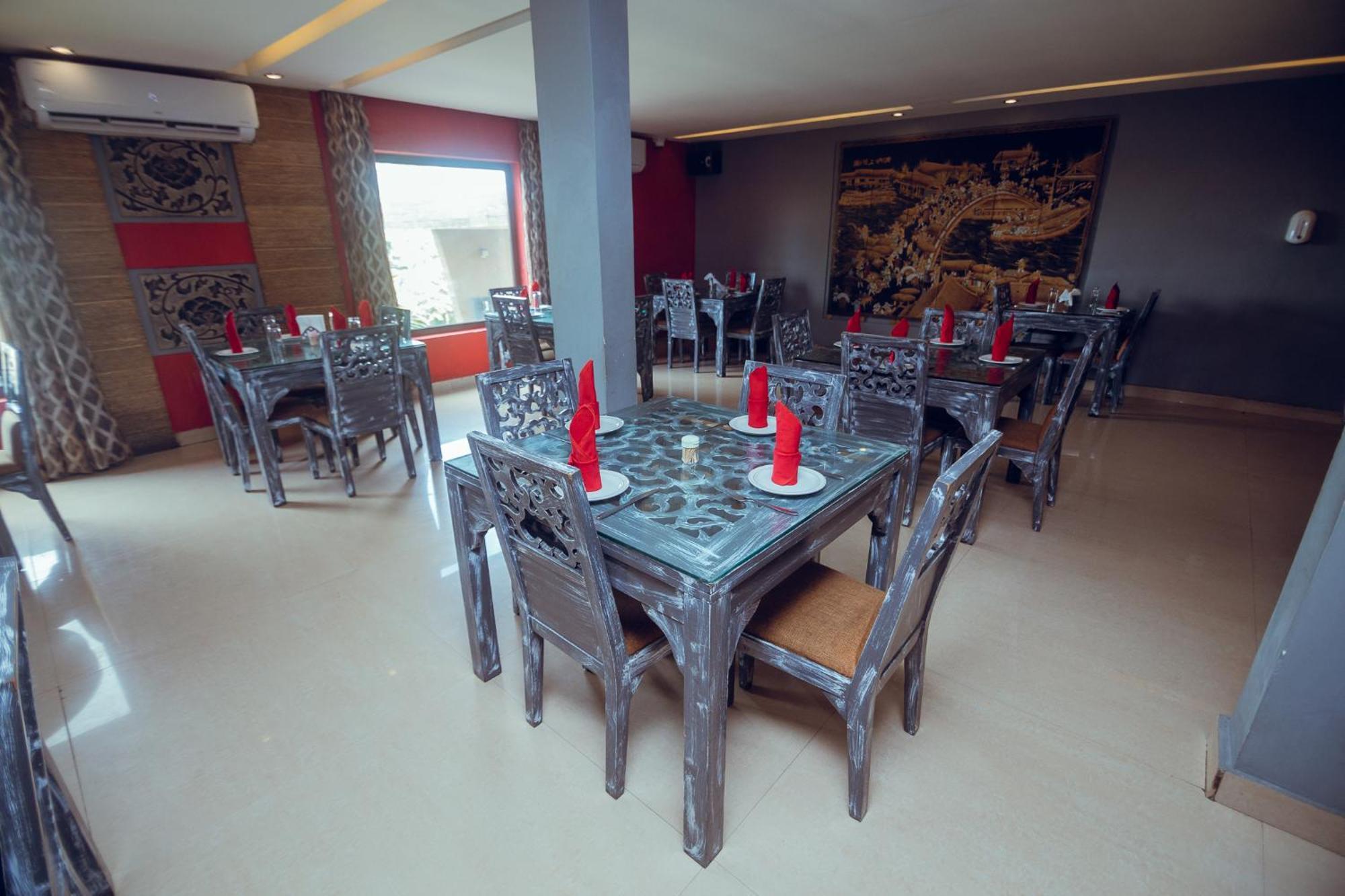 Noble House Hotel Kumasi Exterior photo