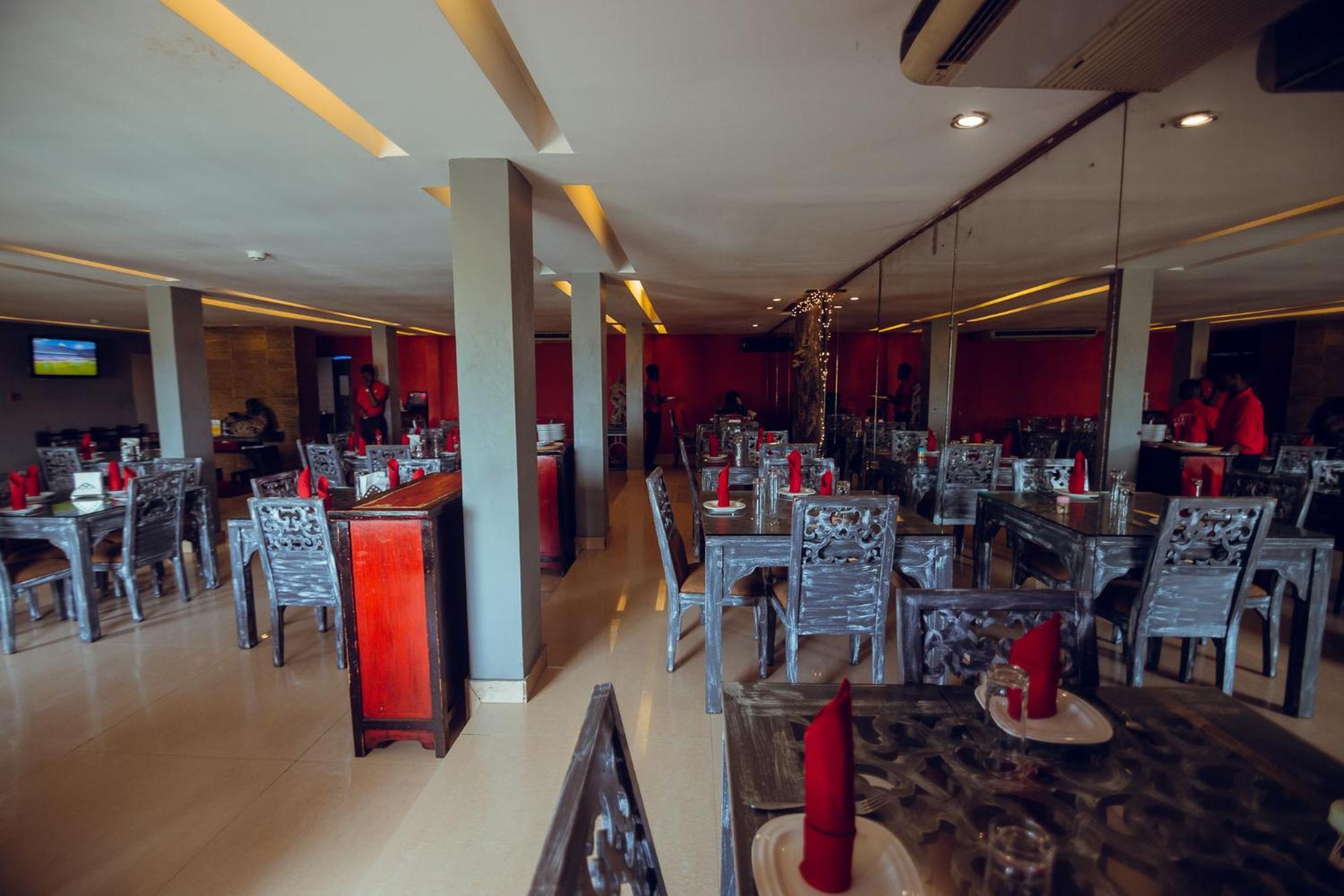 Noble House Hotel Kumasi Exterior photo
