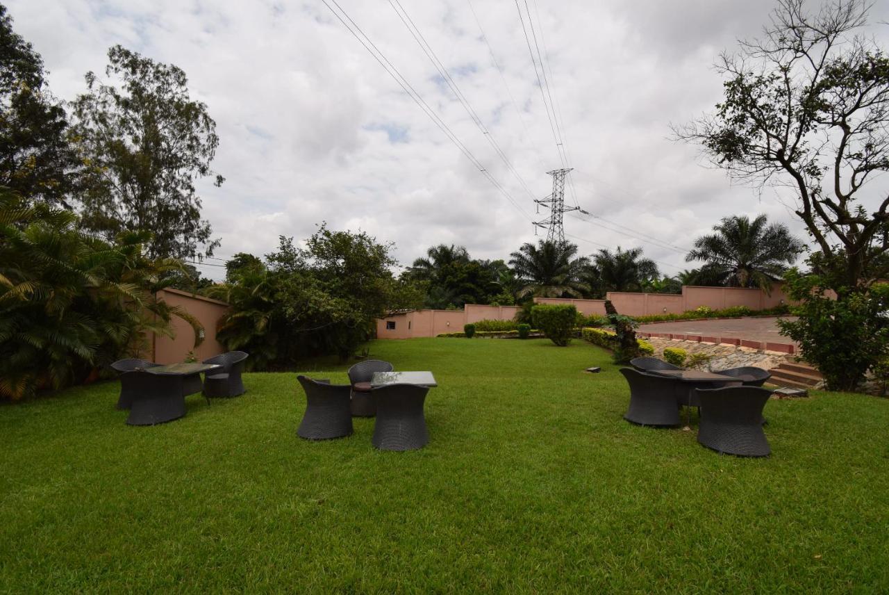 Noble House Hotel Kumasi Exterior photo