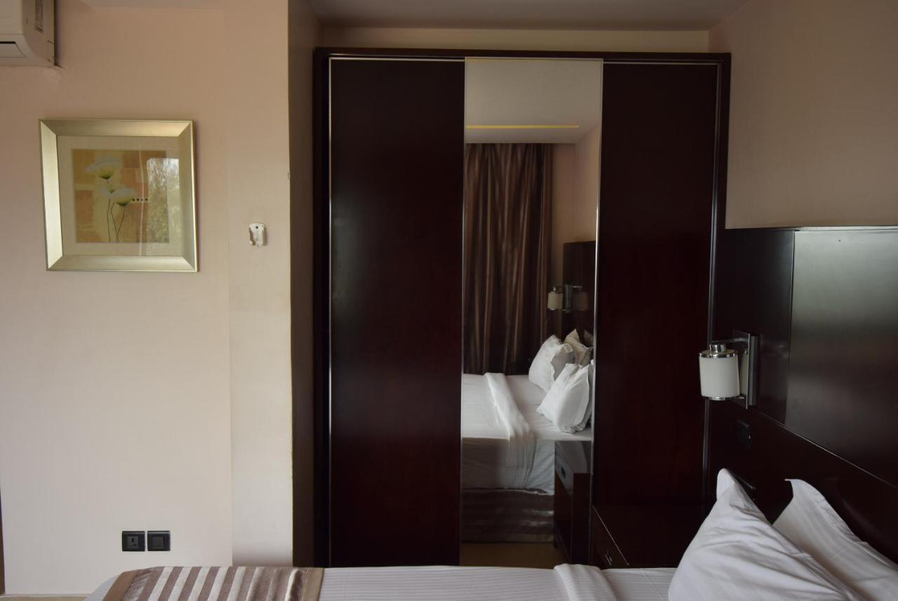Noble House Hotel Kumasi Exterior photo