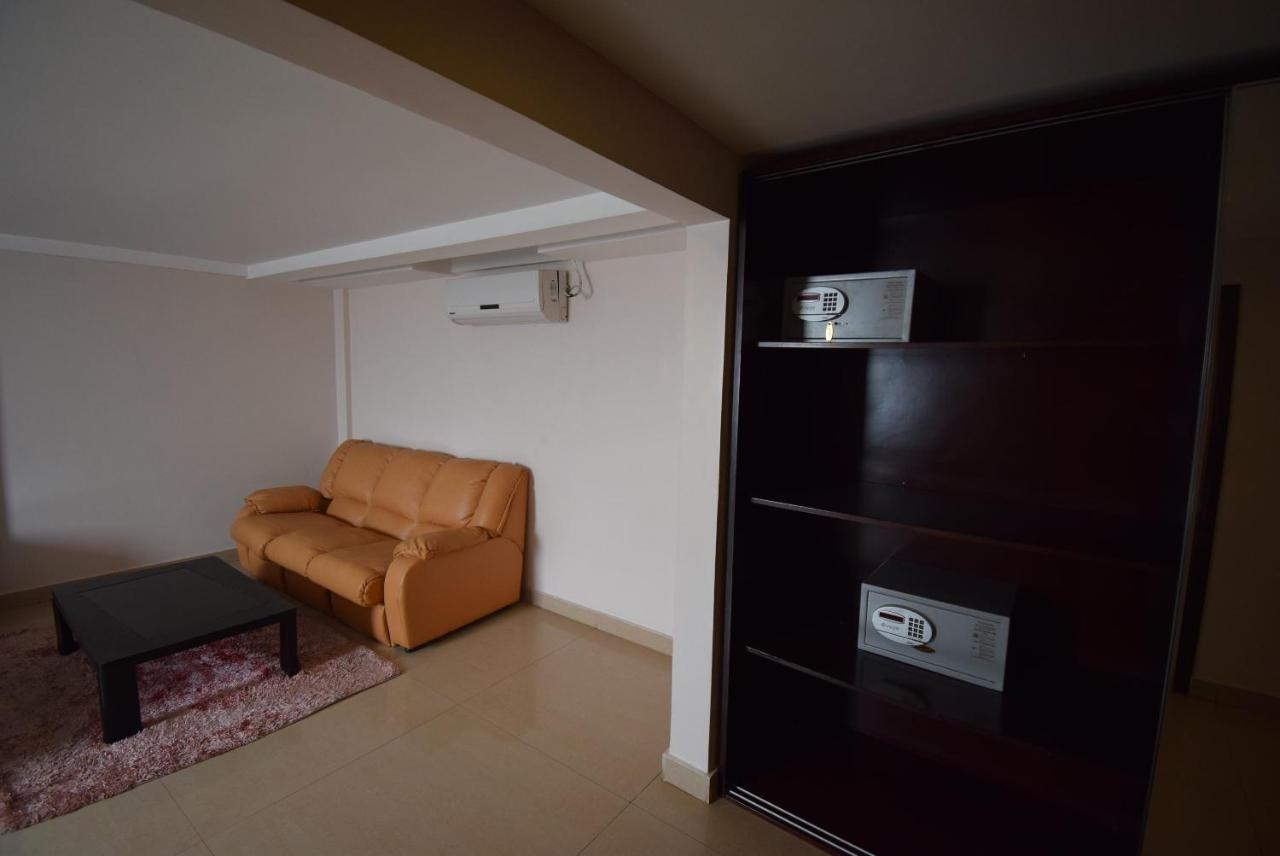 Noble House Hotel Kumasi Exterior photo