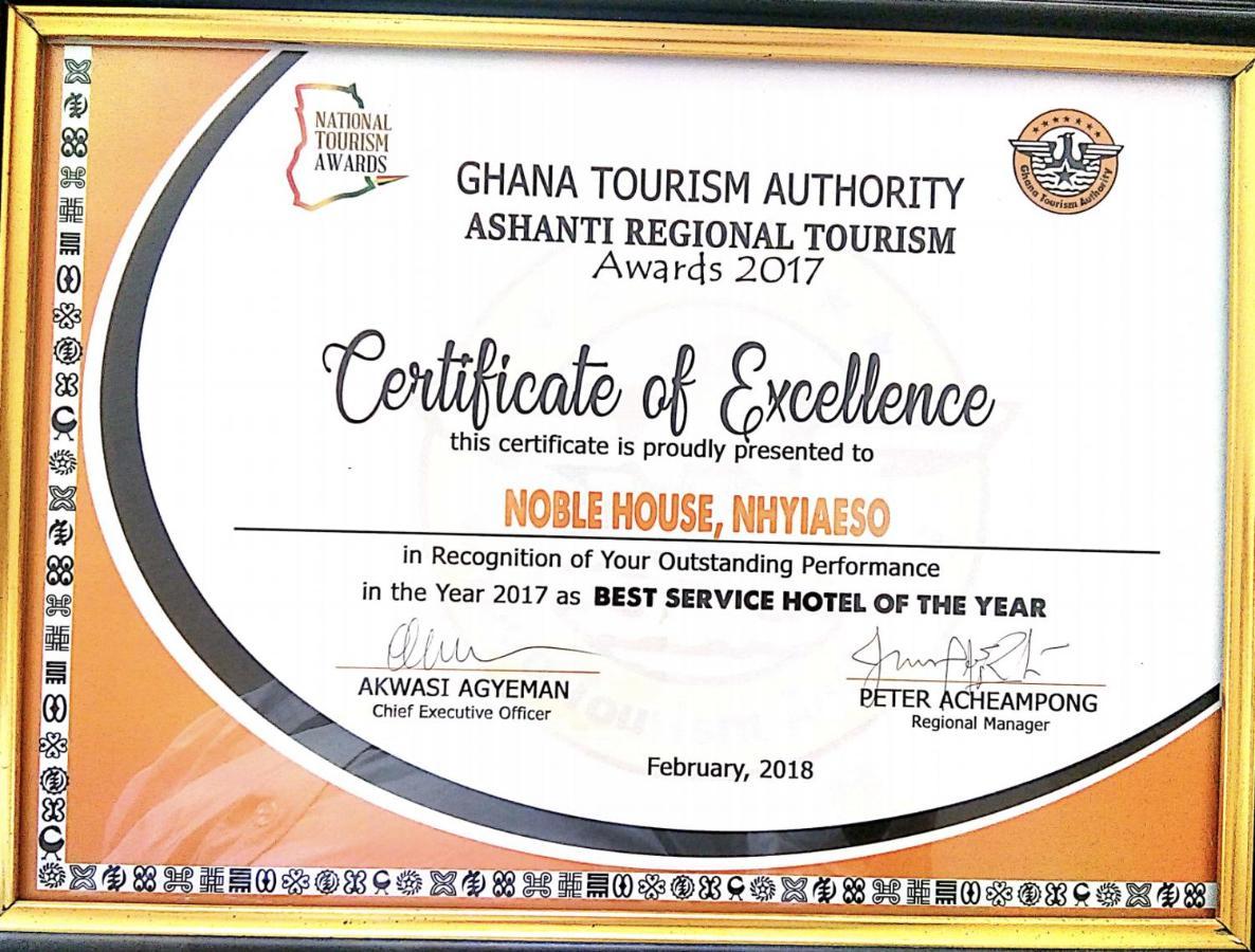 Noble House Hotel Kumasi Exterior photo